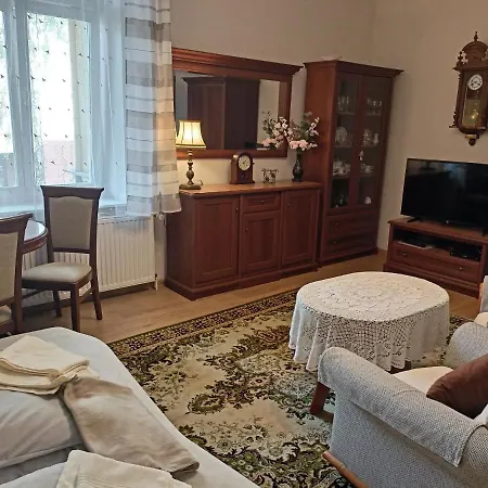 Δωμάτια σε οικογενειακή κατοικία -wypoczynkowy- *